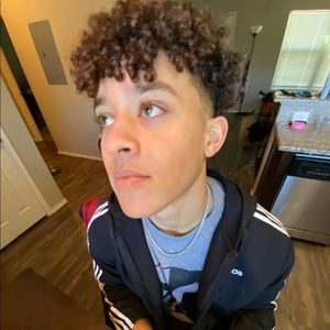 Meet your Posher, Grant